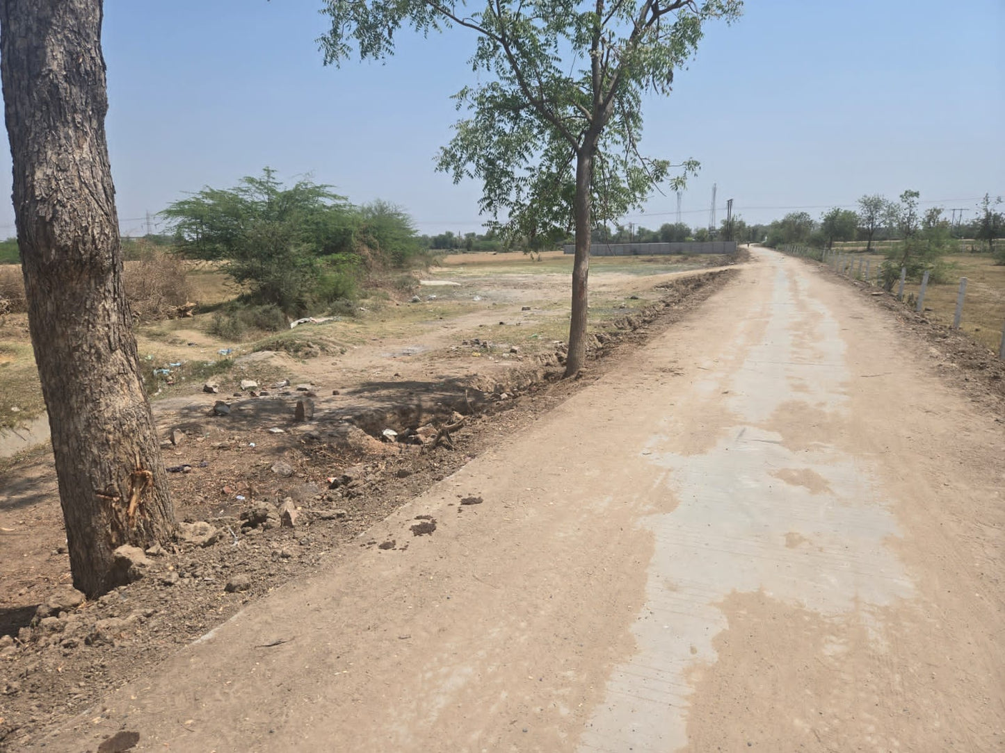 JR1021 - બોરીસના (કડી થી થોલ રોડ પર ગામ આવે) ખાતે 4500 Sq. Yards NA Land વેચાણ માટે — ફાર્મહાઉસ અને ઇન્ડસ્ટ્રી માટે ઉત્તમ સ્થાન