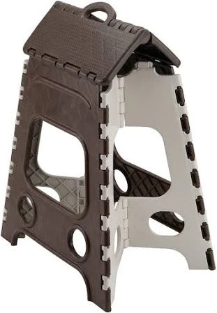 UT-1117 FOLDING STOOL 18"