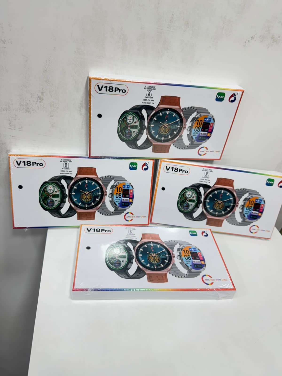 (ELE) UT-1032    V18 PRO AMOLED SMART WATCH "Color as per availability"