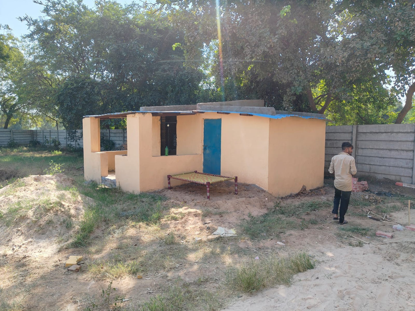 JR1018 - Sadara Village (Mahemdavad) ખાતે 2.5 વીઘા તૈયાર Farm House વેચાણ માટે — ફળના છોડ, બોર અને RCC દીવાલ