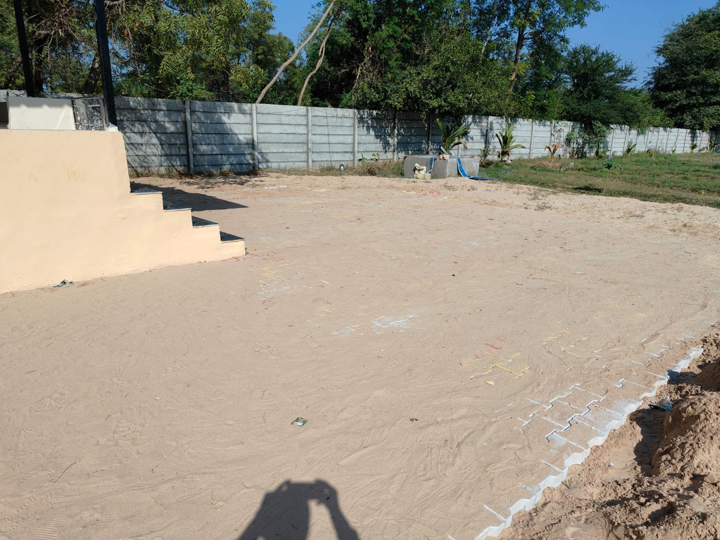 JR1018 - Sadara Village (Mahemdavad) ખાતે 2.5 વીઘા તૈયાર Farm House વેચાણ માટે — ફળના છોડ, બોર અને RCC દીવાલ