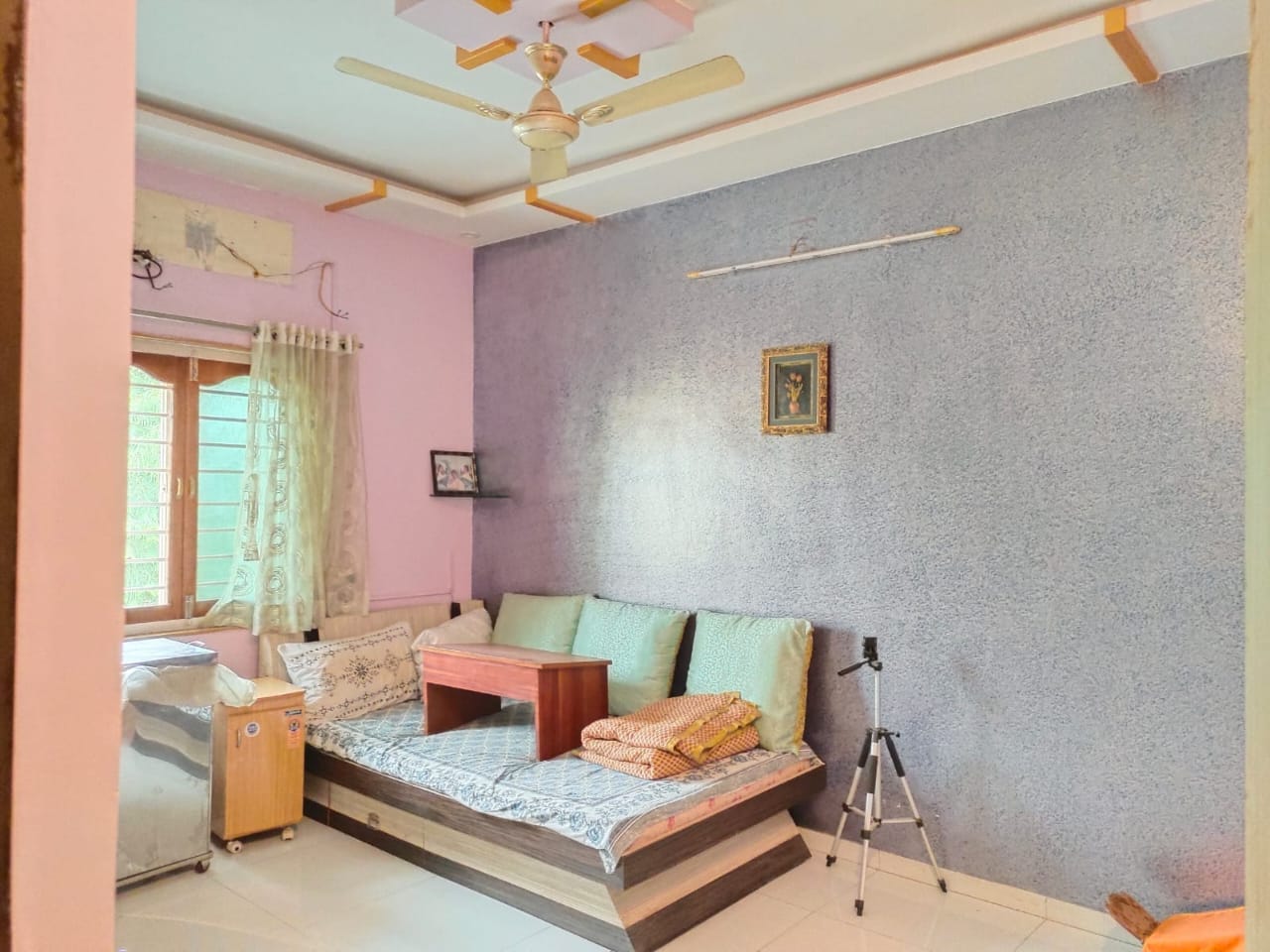 JR1023 - મોટેરા (અમદાવાદ) ખાતે 319 Sq. Yards નો Fully Furnished Bungalow વેચાણ માટે — Private Garden અને Terrace Garden સાથે