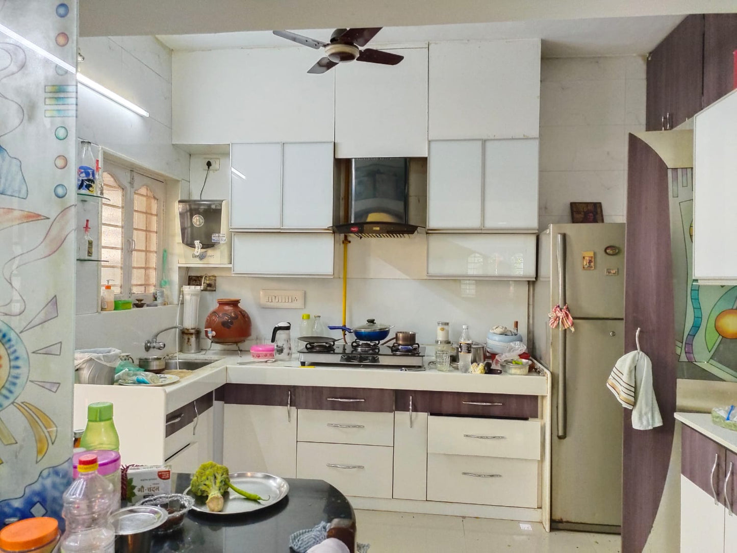 JR1023 - મોટેરા (અમદાવાદ) ખાતે 319 Sq. Yards નો Fully Furnished Bungalow વેચાણ માટે — Private Garden અને Terrace Garden સાથે