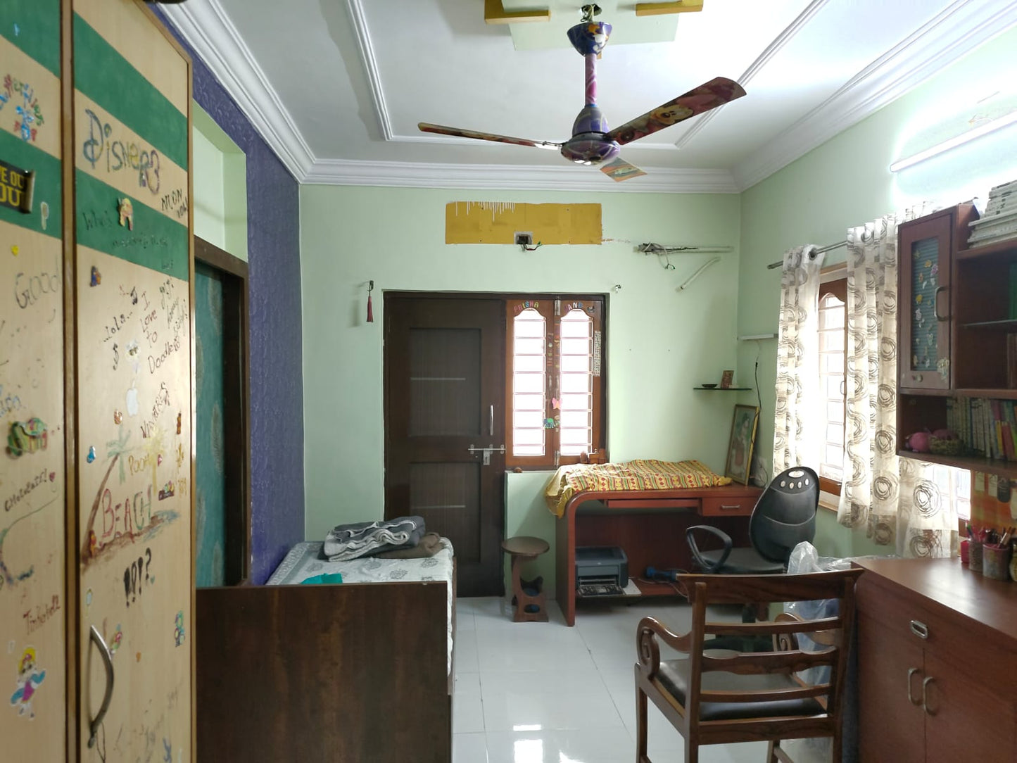 JR1023 - મોટેરા (અમદાવાદ) ખાતે 319 Sq. Yards નો Fully Furnished Bungalow વેચાણ માટે — Private Garden અને Terrace Garden સાથે