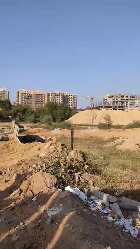 JR1016 - વૈષ્ણવદેવી સર્કલ પાસે રોડ ટચ 24,500 વાર R1 ઝોન NA LAND વેચાણ માટે ઉપલબ્ધ