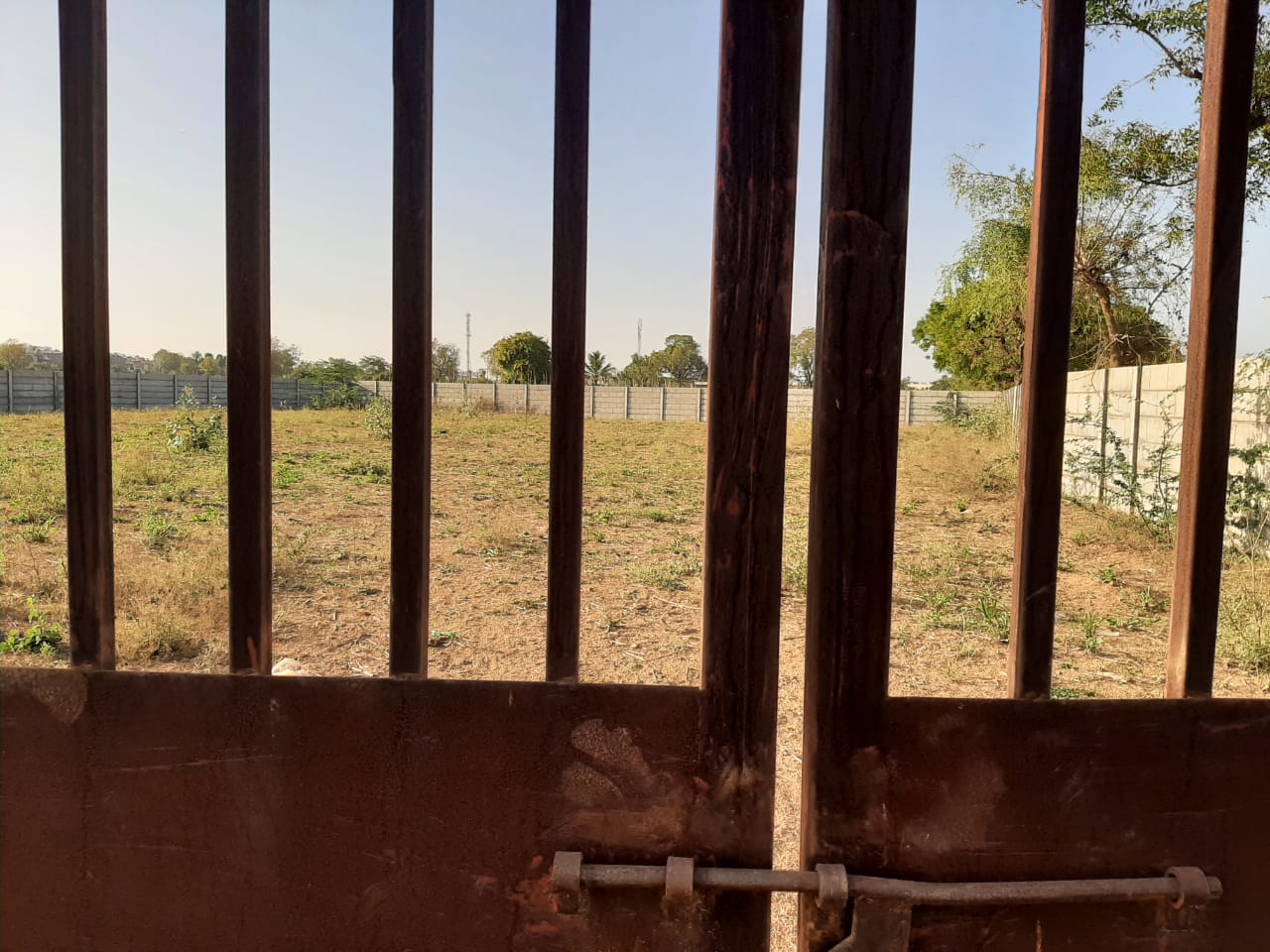 JR1054 - શાહપુર ગિફ્ટઝોન (રિવરફ્રન્ટ પાસે) 1 વીઘા રોડ ટચ જમીન વેચાણ માટે – NA અને ટાઈટલ ક્લિયર