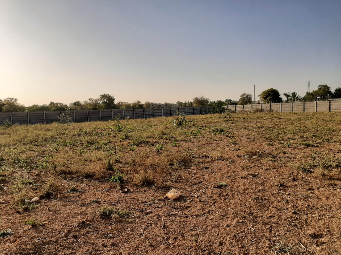 JR1054 - શાહપુર ગિફ્ટઝોન (રિવરફ્રન્ટ પાસે) 1 વીઘા રોડ ટચ જમીન વેચાણ માટે – NA અને ટાઈટલ ક્લિયર