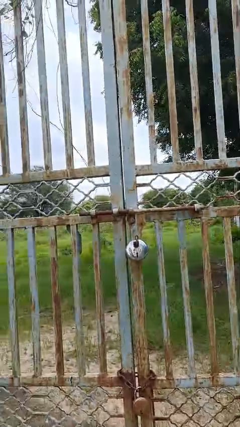 JR1055 - ગાંધીનગર (કુડાસણ) માં 3.5 વીઘા રોડ ટચ જમીન વેચાણ માટે – Title Clear & Compound Wall સાથે