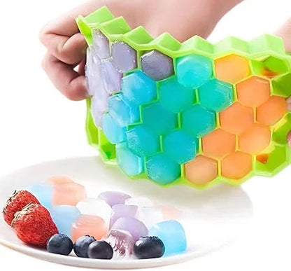 UT-1108   ICE CUBE TRAY